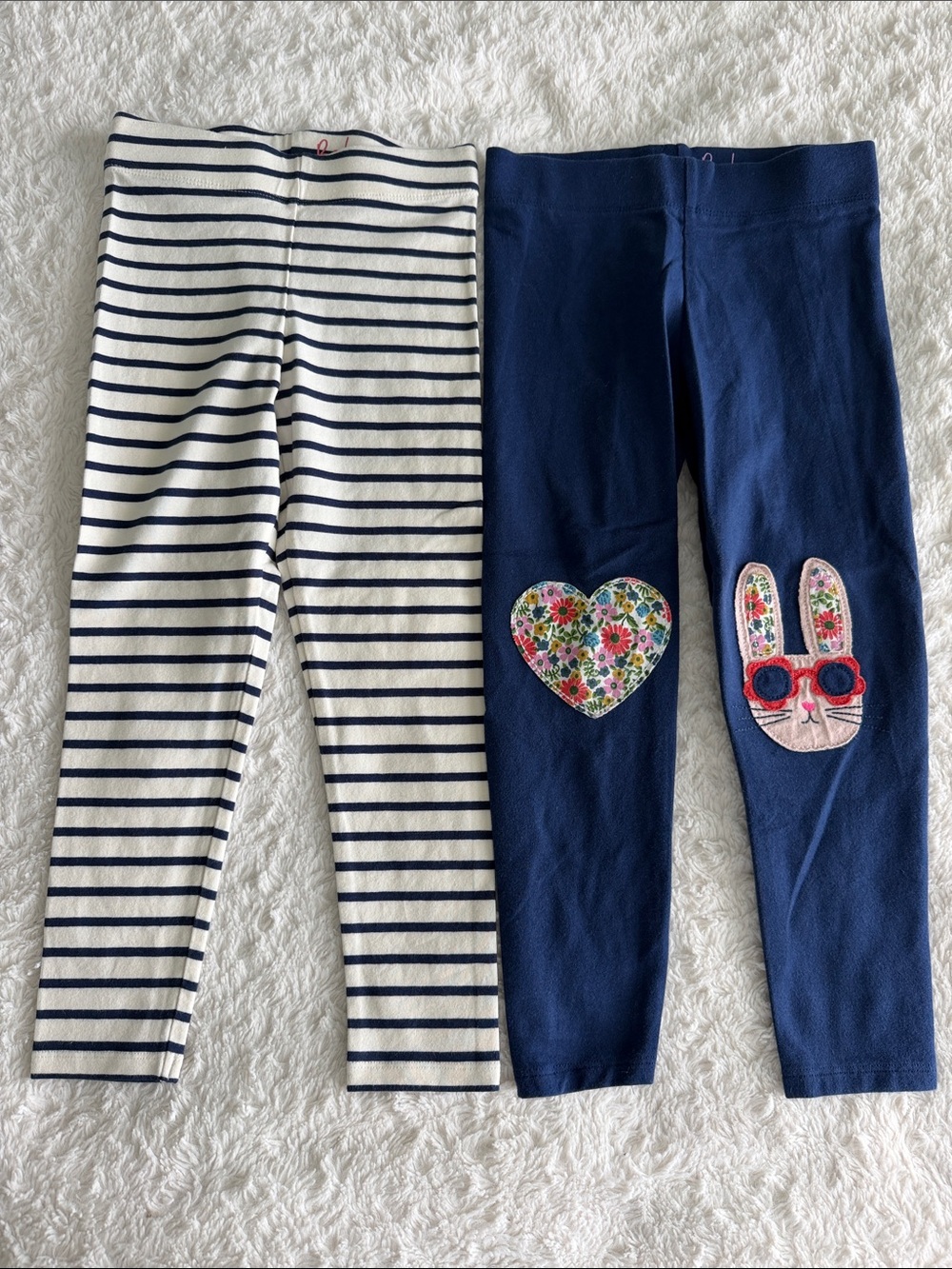 Mini Boden girls size 5-6 set of 2 leggings knit pants blue stripe bunny heart